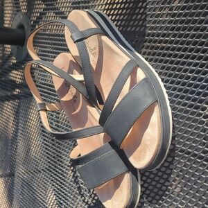 Lifestyle Velocity Sandals